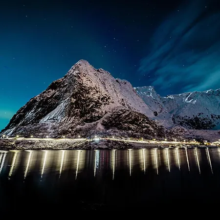 Vandrerhjem Basecamp - & Reine