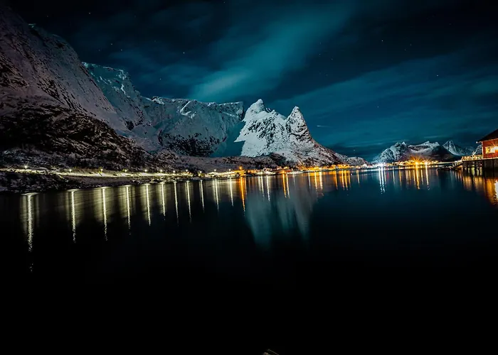 Basecamp - & Hostal *