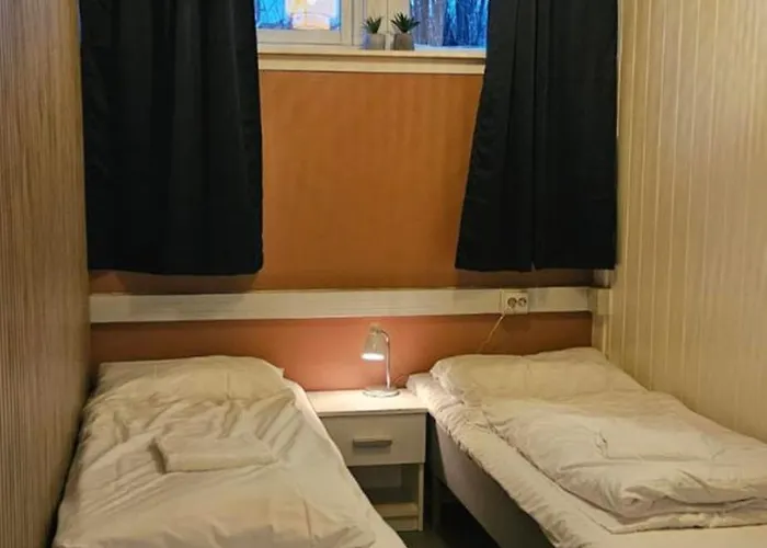 旅馆 Basecamp - &