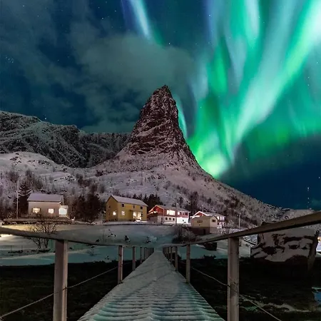Basecamp - & Albergue