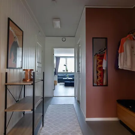 Albergue Basecamp - & *