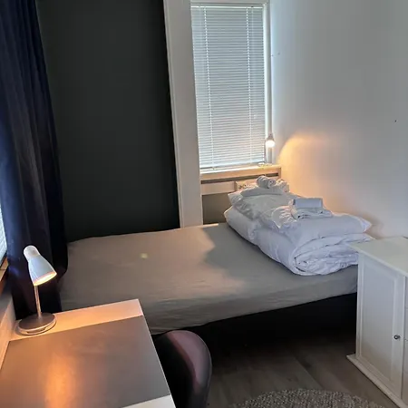 Albergue Basecamp - & *
